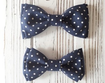 Navy polka dot bow tie - Daddy and son - Brothers matching piece - custom bowties - Navy bowtie - dog bow tie