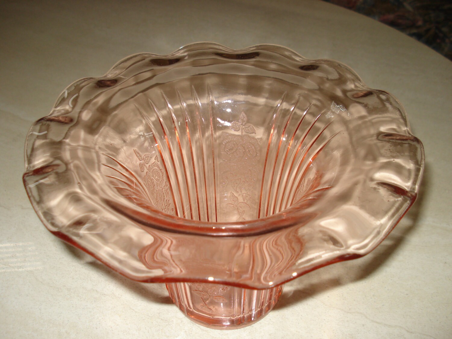 Mayfair Open Rose Pink Depression Glass Sweet Pea Vase