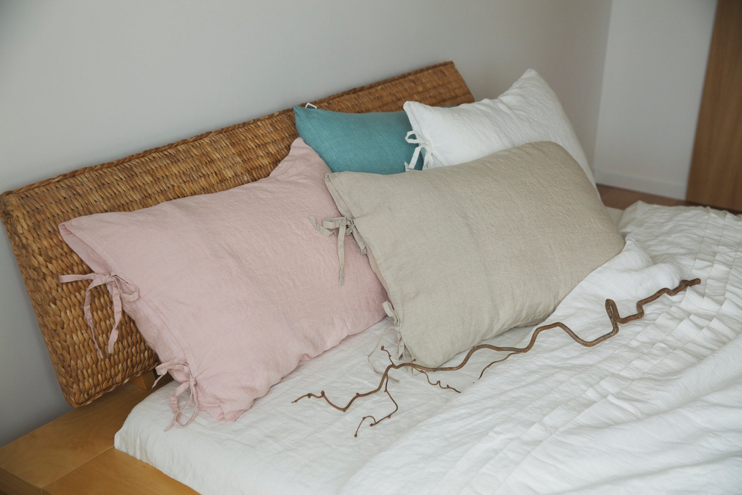 Linen pillowcases with ties. Softened linen pillow by MagicLinen