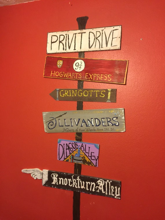 Harry Potter Direction signs by HelloKeyKeyCreations on Etsy