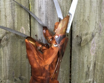 Freddy Krueger gloves