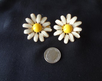 Earrings Clip- On Floral Metal Painted 1960's