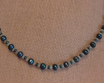 Navy blue pearl & aquamarine necklace