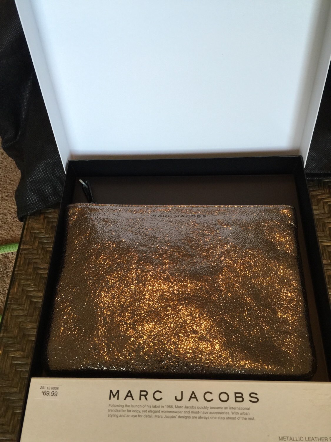 marc jacobs gold clutch