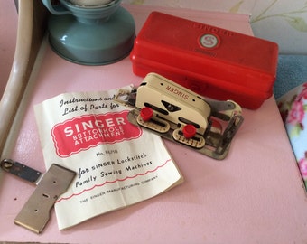 Singer Sewing Buttonholer 86718 - Buttonhole Attachment for Singer Sewing Machine - Vintage Sewing Machine Feet - 1950s Sewing