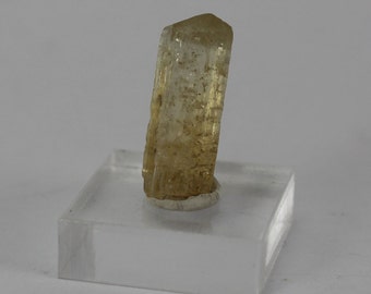 Imperial Topaz crystal 6 ct