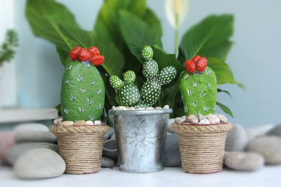 Stone cactus, in flowerpot, 3 piece, decorative art,handmade, hand painting, stone painting, acrylic painting