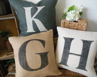 Personalized Farmhouse Rustic Pillow Cover. Initial Burlap Pillow Cover. Country Decorative Pillow. Handmade Country Style. Wedding. Bridal.