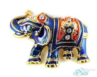 Sale! Nice vintage elephant brooch with enamel and rhinestone