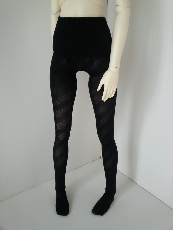 Diagonal striped pattern textured semi-opaque black tights for