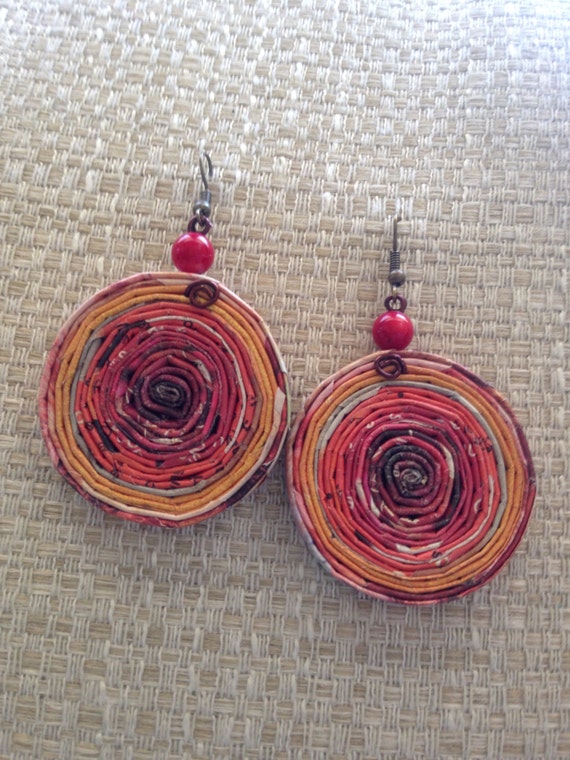 RED Round coiled recycled paper pierced earrings