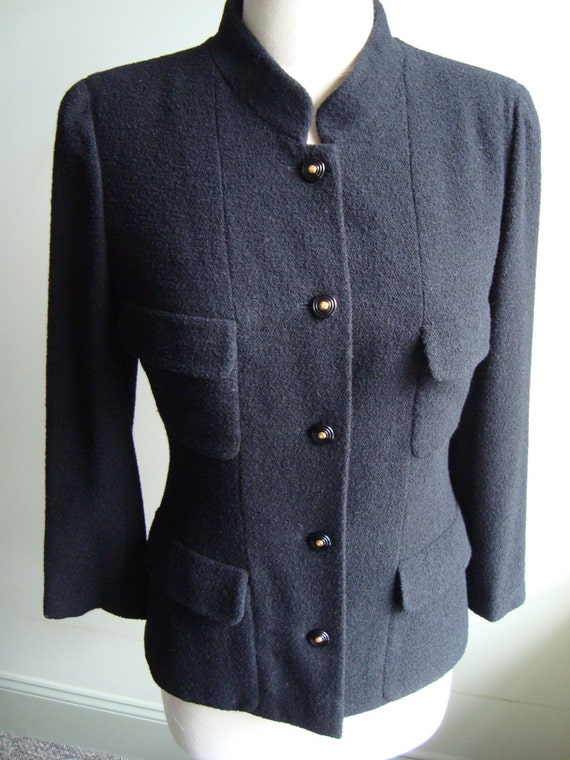 Chanel Boutique - Black Wool Boucle Jacket - sz 44 - 95A