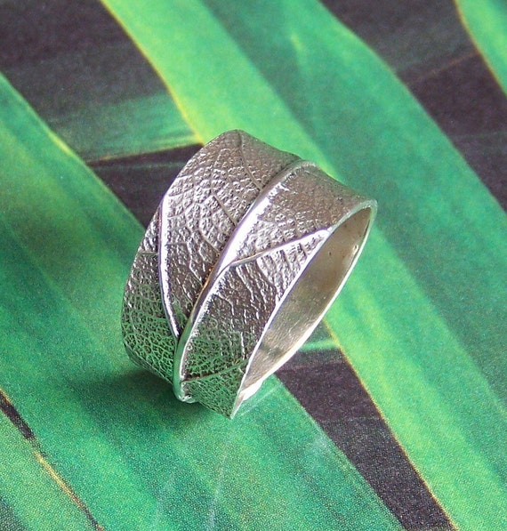 Items similar to Leaf Ring Sterling Silver Silver Leaf Ring