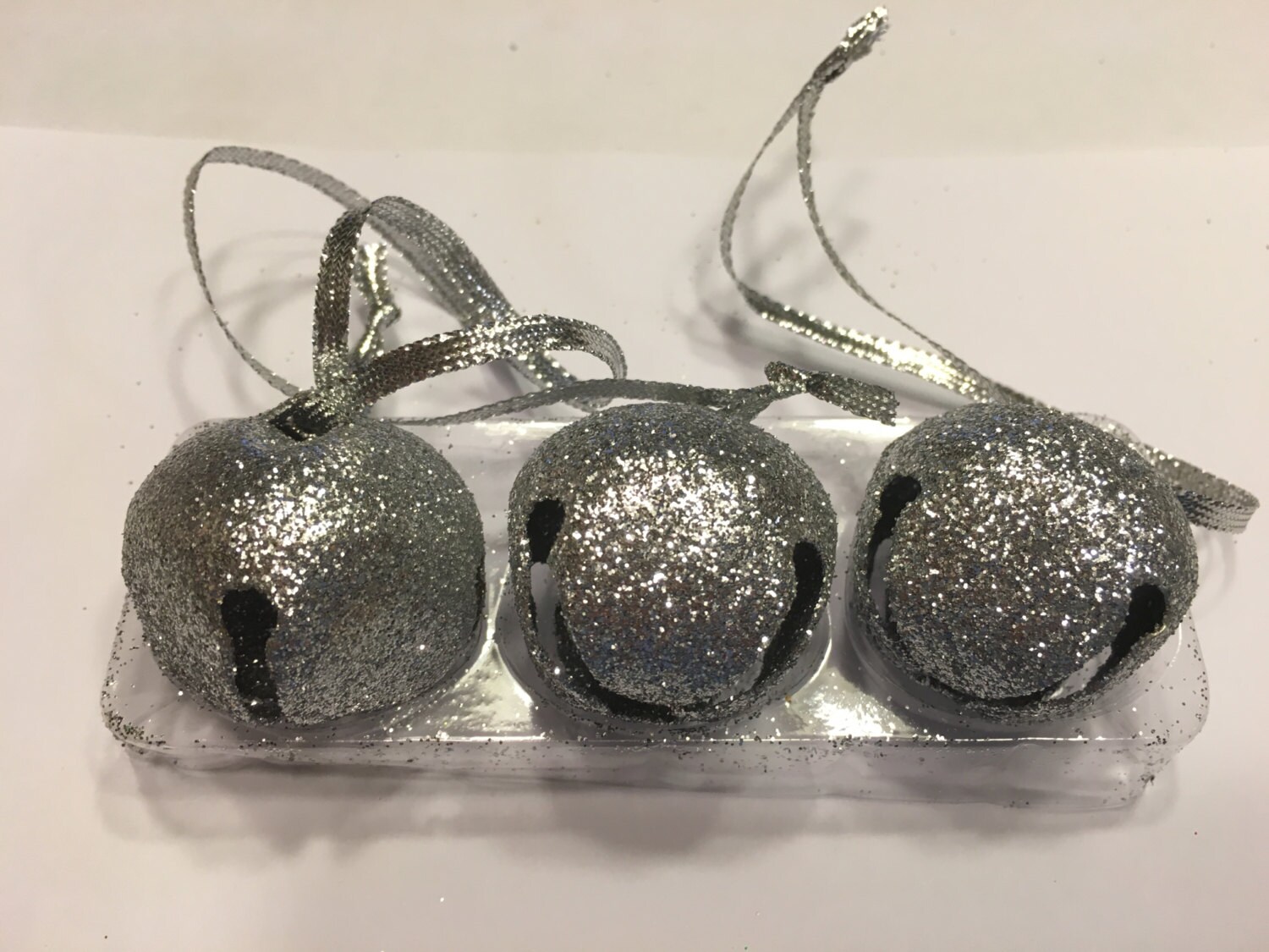 3 large silver glitter jingle bell, 35 mm (BR) from petrascrafts64 on