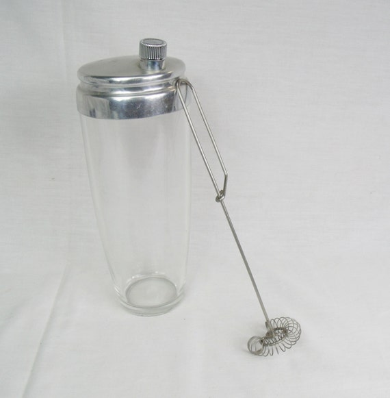 Cocktail Shaker strainer with mixer vintage by YvonnesVintageNMore