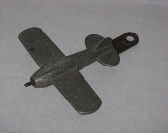 Vintage metal airplane figurine wall hanging decor