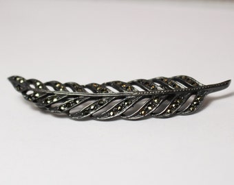 Vintage Sterling Silver Marcasite Feather pin / Silver Feather Brooch