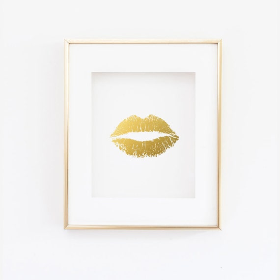 Lips in gold Print Wall Art 4x6 5x7 8x10 11x14 12x16