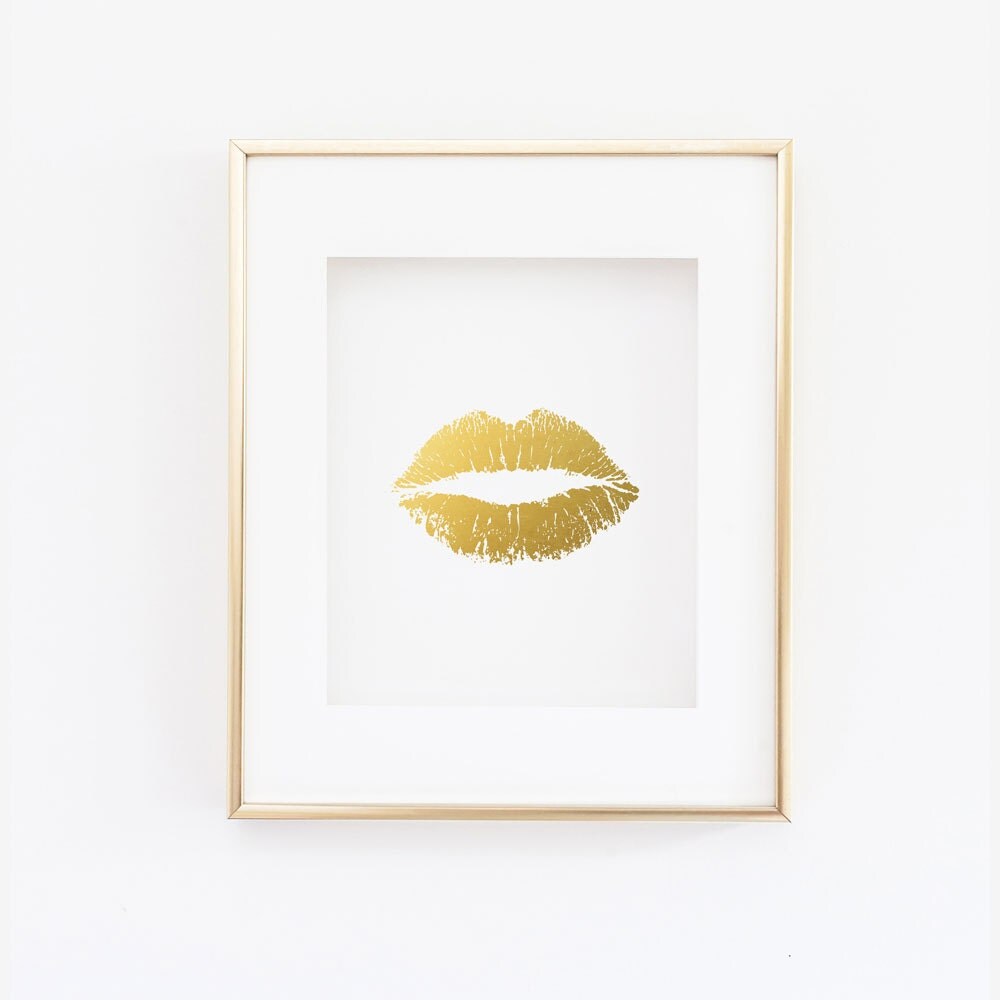 Lips in gold Print Wall Art 4x6 5x7 8x10 11x14 12x16