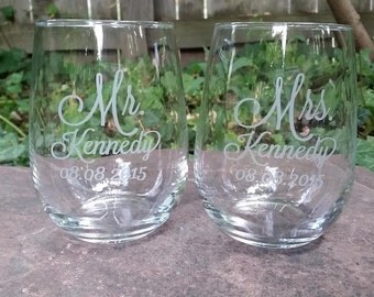 Mr Mrs Stemless Wine Glasses / Personalized Wine Glasses / Engraved / Anniversary : Wedding Gift / Set of 2 / 48 DESIGNS / Add Name and Date