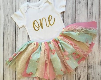 First Birthday Outfit Girls // First Birthday Outfit Girl // Summer First Birthday Outfit Girl // Girl First Birthday Outfit // Shabby Chic