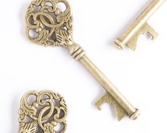 50 Vintage Key Bottle Openers, Victorian Key Wedding Decorations, Party Favors, Antique Gold Keys, Victorian Steampunk Decor, Rustic Leaf