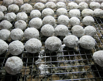 Russian Tea Cake Cookies, Mexican Wedding Cookies, Homemade, Pecan, Edible Gift, Snowballs, Butter, Sugar, Cookie Exchange, 1 DOZEN