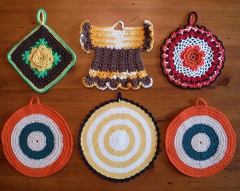 6 Vintage Groovy Crocheted Potholders - Vintage Crochet Dress Floral Flower Circular Potholder - Vintage Crocheted Potholders Trivet Lot