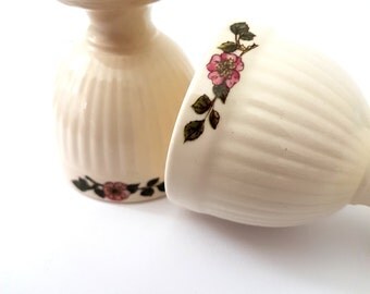 4 porcelain eggcups from Wedgwood - flowers