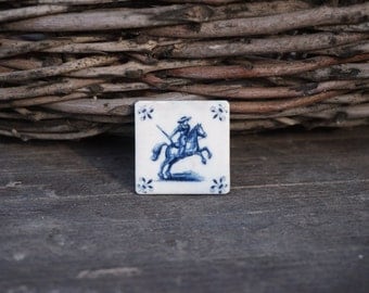 Delft Horse Rider Brooch, Equestrian jewelry, Horse jewelry, Navy blue and white brooch, Gift for horse lover, Blue white pin, Delft blue
