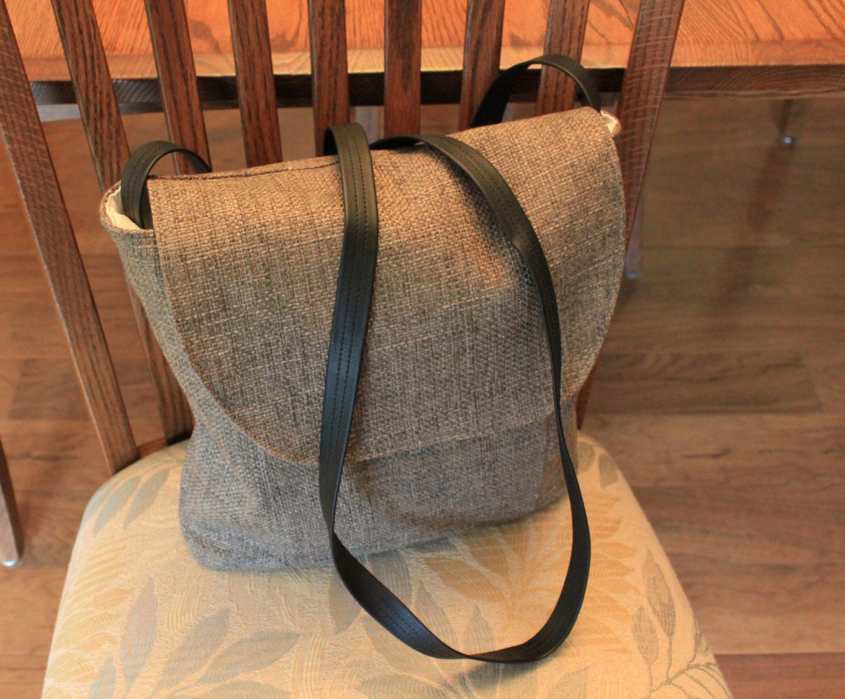 tote bag burlap fabricleather or webbing strap flap