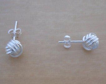 Orecchini a lobo Sawyer Love Knot in acciaio