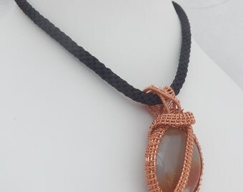 Onyx & copper pendant: wirework jewellery; wirework pendant; onyx necklace; copper jewellery