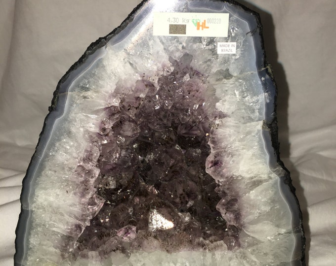 Amethyst & Quartz Crystal Geode- All Natural Geode Cathedral from BrazilHealing Crystals \ Reiki \ Healing Stone \ Healing Stones \ Chakra