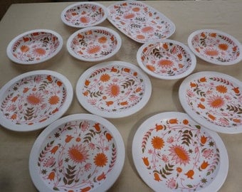 lot 10 picnic and flat SUPERMELAMINE VOLUFORM deco 70s french plastic plates