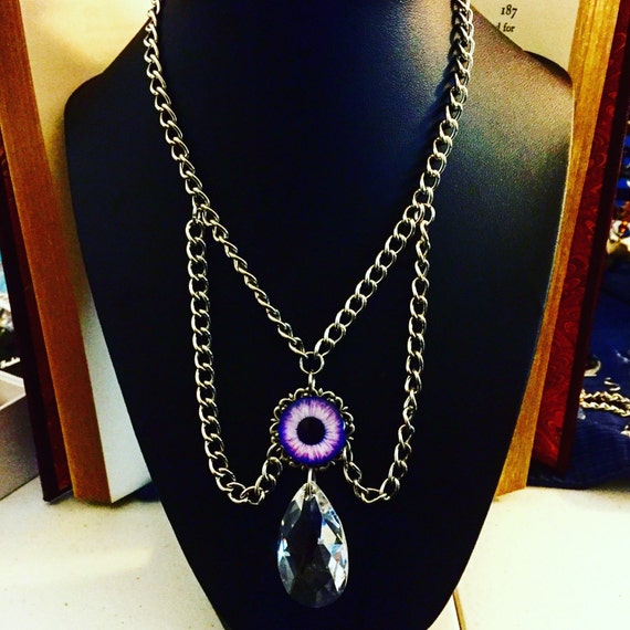 Beautiful thirdeye pendant with crystal. by ScarlettesGems