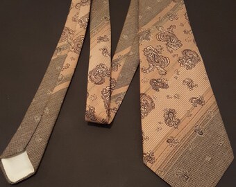 Vintage 1970s John Collier Sovereign Paisley Kipper Tie