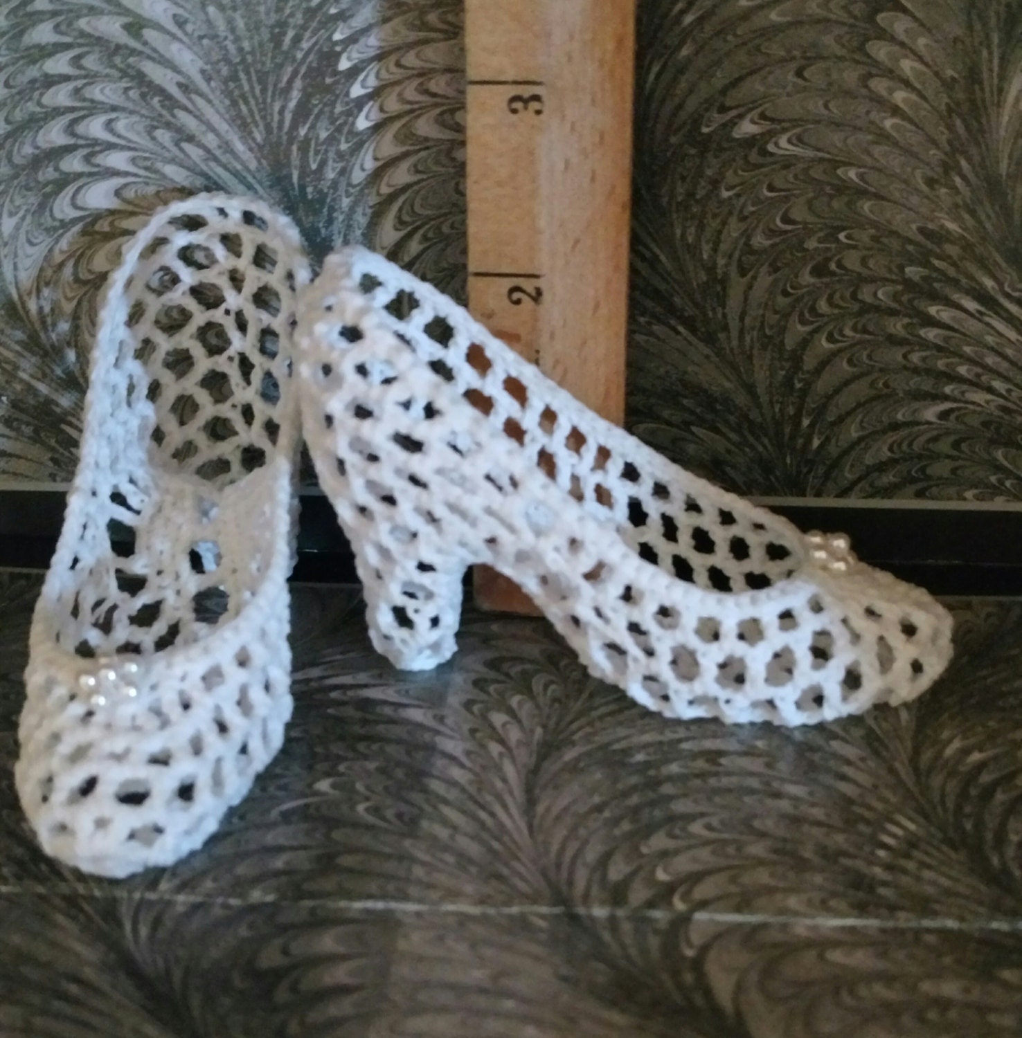 Miniature crochet high heel shoes white