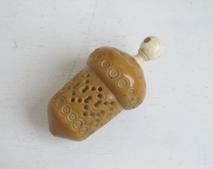 Stanhope thimble case, Tagua nut miniature sewing etui, ladies antique crafting accessory, vegetable ivory collectible Matlock Bath Dublin