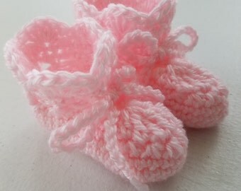 Crochet Pattern - Crochet Baby Booties Pattern - Baby Slippers Pattern - PDF Format
