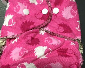 MamaBear One Size Fitted Cloth Cotton Flannel Diaper - Pink Hedgehogs