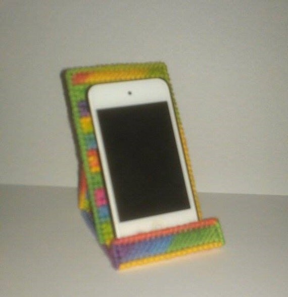 Handmade Cell Phone or Ipod Holder Plastic Canvas by Marsha1991