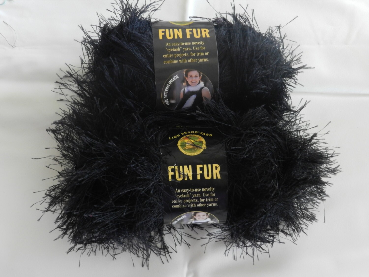 Destatsh Yarn/ Lion Brand Fun fur Yarn/ Sale Black Fun Fur