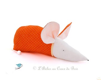 Musical mobile for nursery orange mouse Clementine by L Atelier au Creux du Bois