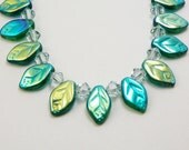 Spring Green Aqua Glass Leaves Necklace / Woodland / Nature Lover Spring Green Aqua Glass Leaves Necklace / Woodland / Nature Lover