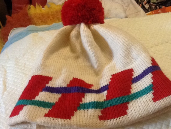 Vintage UNISEX Knit SKI Hat Cap With Pom Pom Wool Winter Hat