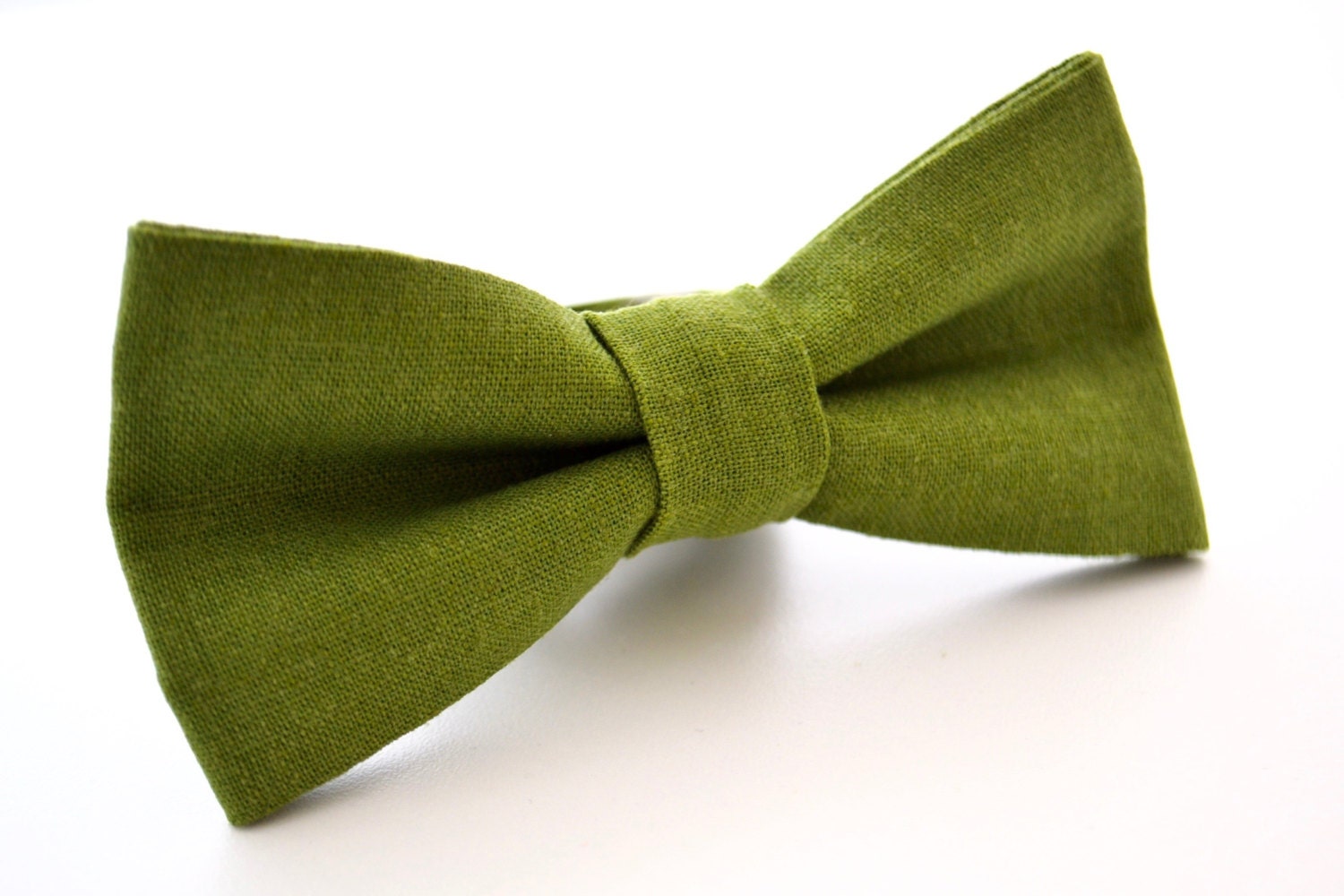 Mens Bowtie in Green Linen Green Bow Tie Dark Green Bow Tie