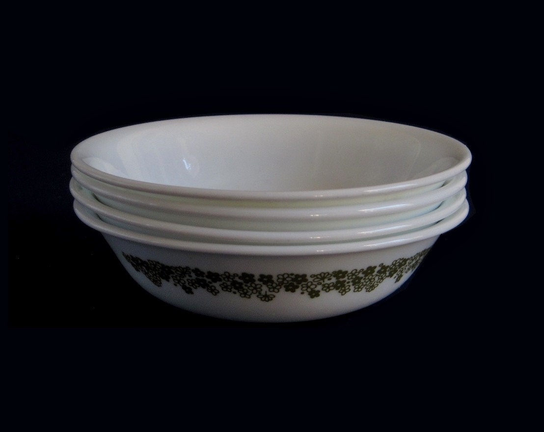 Corelle Crazy Daisy Berry Bowls Small 5.5 Dessert Bowl