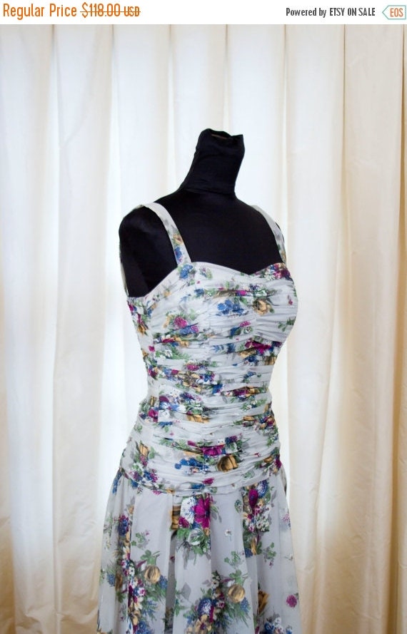 Clearance Rack Half Off 1950s Dress // Ruched by GarbOhVintage