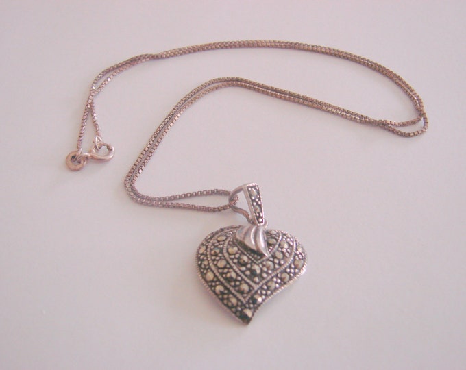 Sterling Marcasite Heart Pendant & Chain / Designer Signed SU / 4.9 Grams / Vintage Jewelry / Jewellery